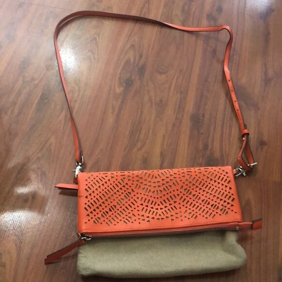 Stella & Dot Orange and linen color Crossbody bag. - Picture 2 of 13